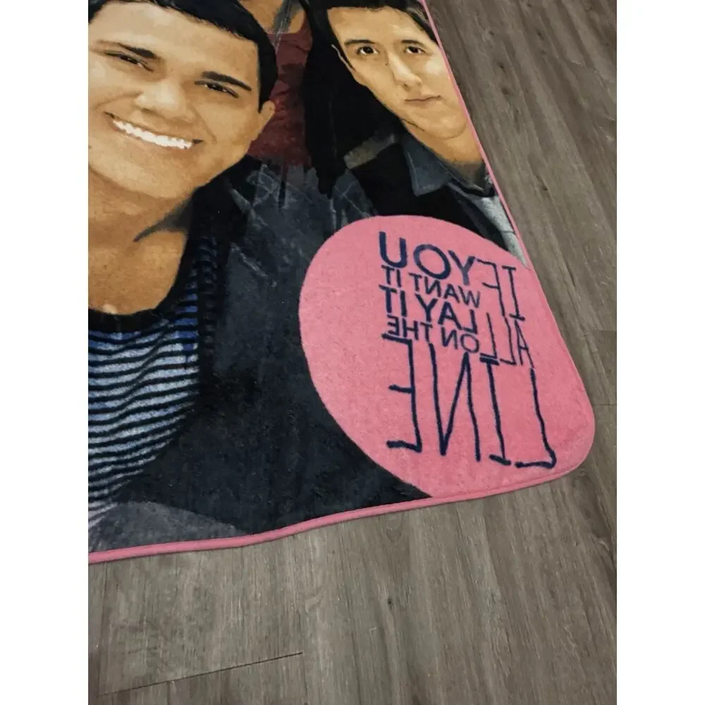Big Time Rush Blanket 2011 Nickelodeon BTR Pink Fleece Throw 58x43 Vintage